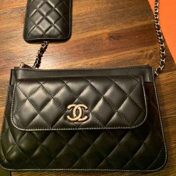 Chanel Clutch on Chain 2020 - Picture 2 of 4